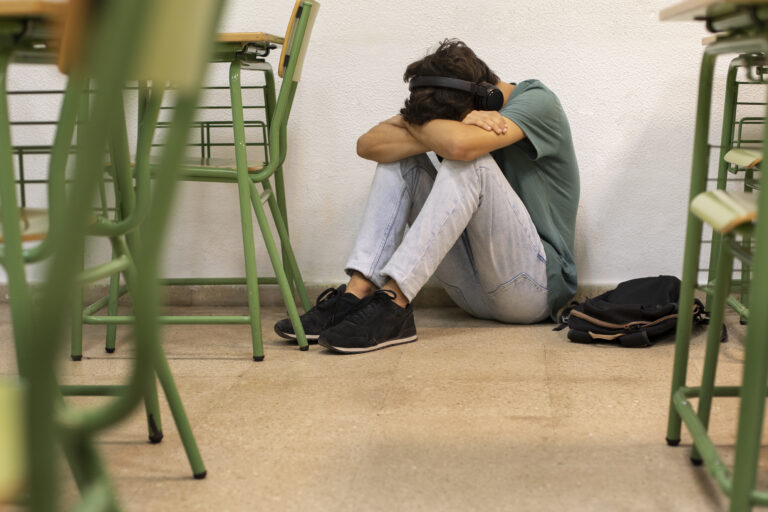 Teen’s suicide sparks mental health concerns in Free State town 1 unexpected death highlights mental health crisis